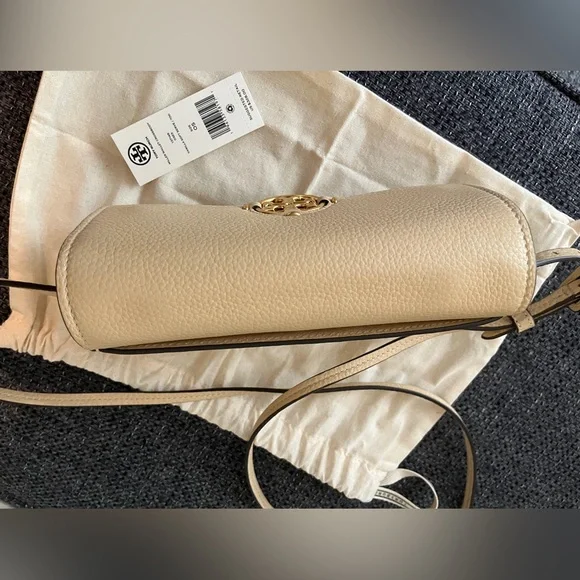 Tory Burch Miller Wallet Crossbody in Vanilla Soft Serve - Picture 8 of 15